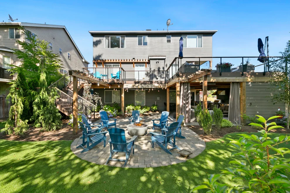 Two-Tiered Entertainment in Sammamish by London Design Build - Photo 10