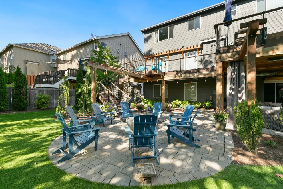 Two-Tiered Entertainment in Sammamish by London Design Build - Photo 15