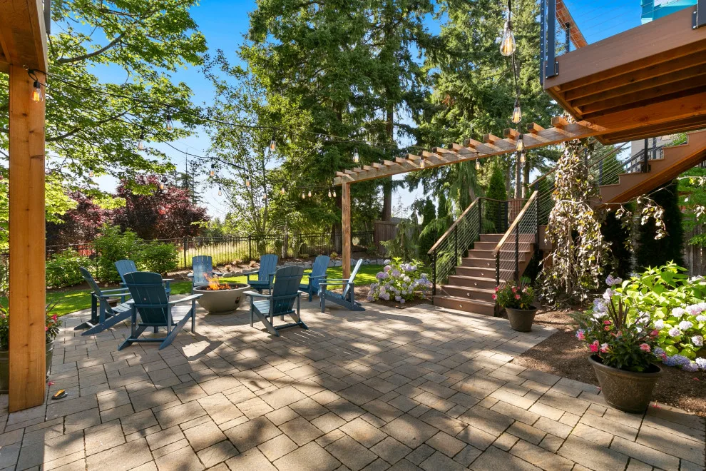 Two-Tiered Entertainment in Sammamish by London Design Build - Photo 8