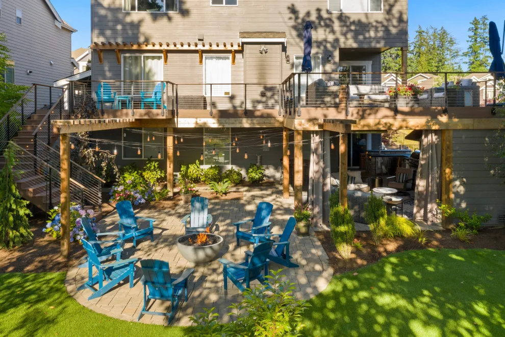 Two-Tiered Entertainment in Sammamish by London Design Build - Photo 4