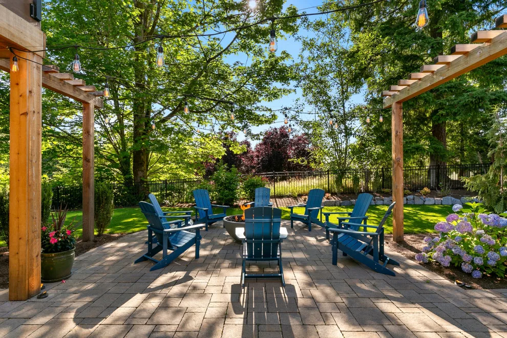Two-Tiered Entertainment in Sammamish by London Design Build - Photo 12
