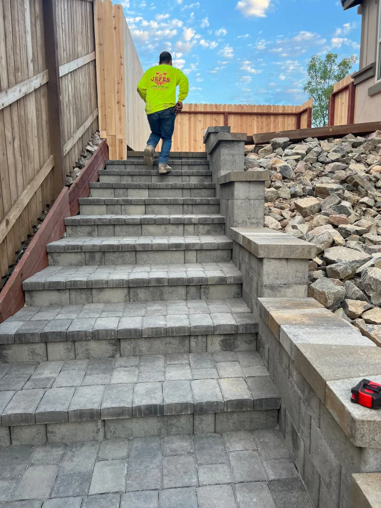 Jefe's Landscaping - Photo 4