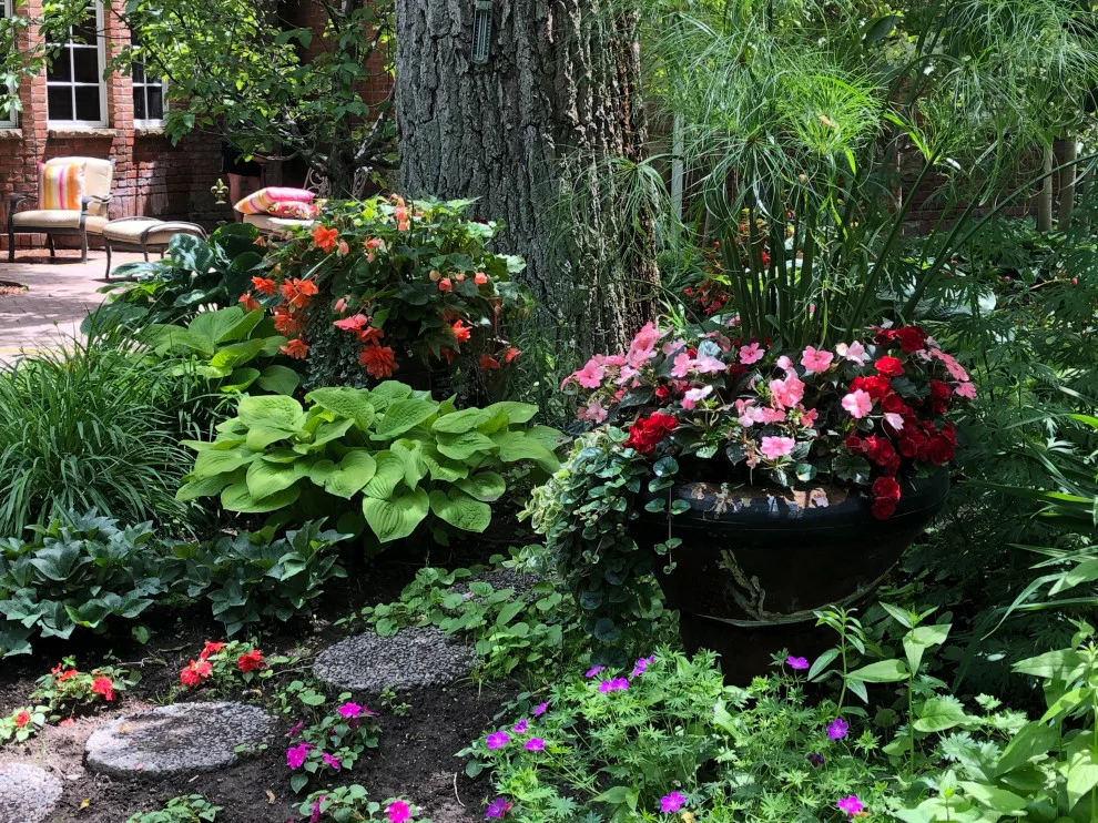 Blooming Gardens by Norlen Landscaping, LLC - Photo 9