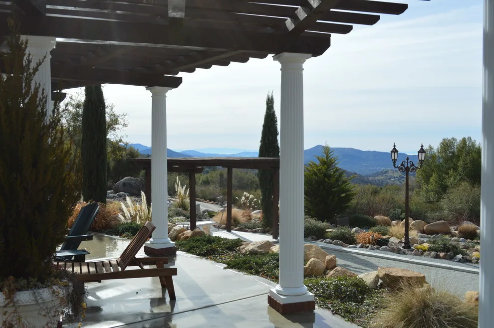 Kaylor Landscape + Christmas Decor - Photo 7