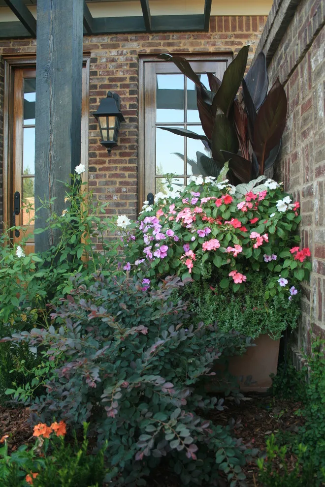 Henry's Home by SGK Landscapes - Photo 22