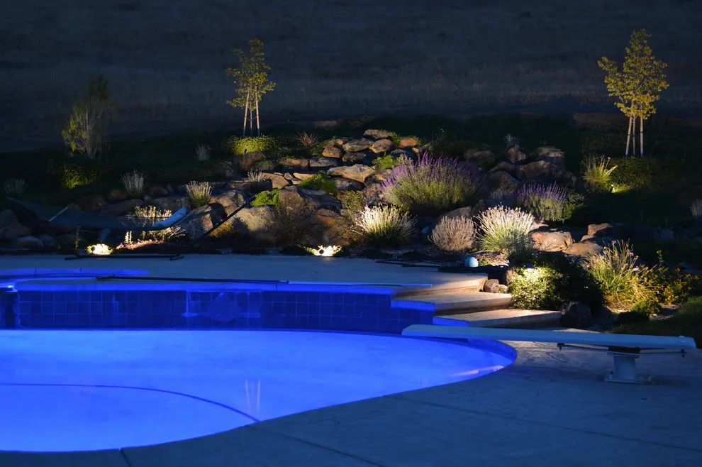 Kaylor Landscape + Christmas Decor - Photo 2