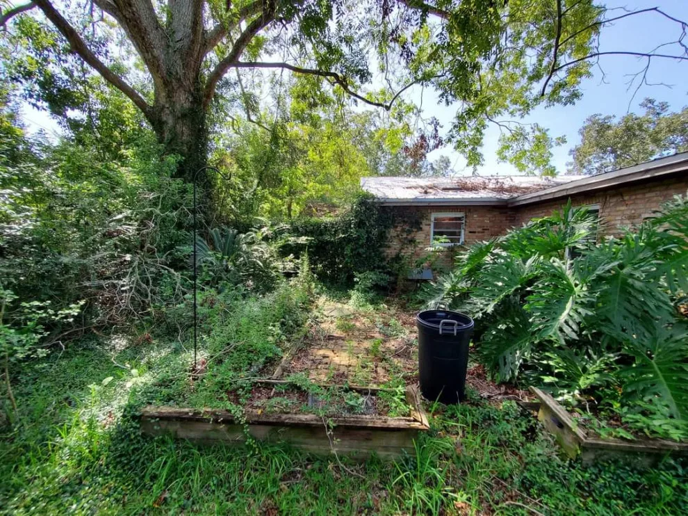 Kingdom Landscaping Co. - Photo 2