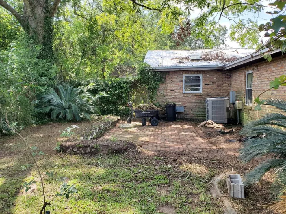 Kingdom Landscaping Co. - Photo 9