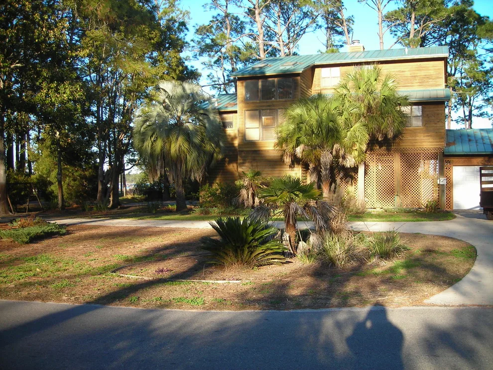 Bryan's Lawn Care - Photo 8