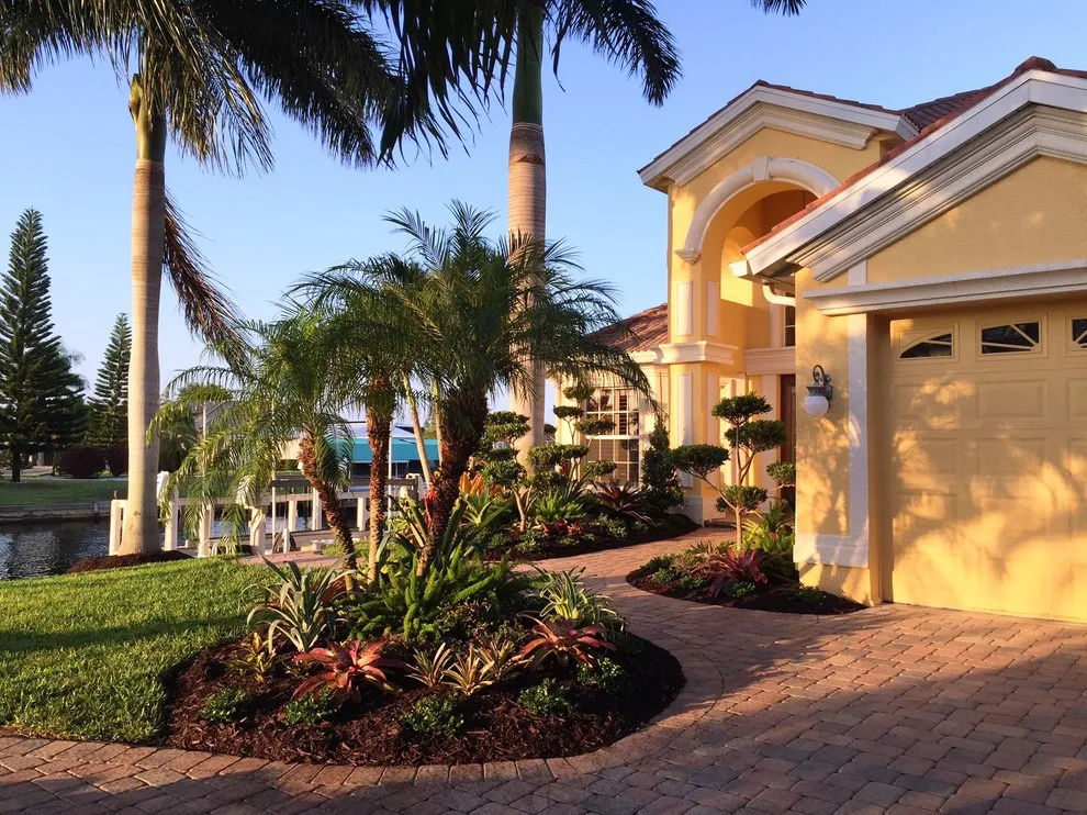 The Residence on SE 37th Street by Photoscape Landscape And Design - Photo 18