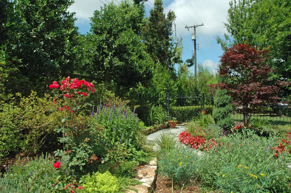 Tulsa Utica Square Property 1 by Kingdom Landscape - Photo 13
