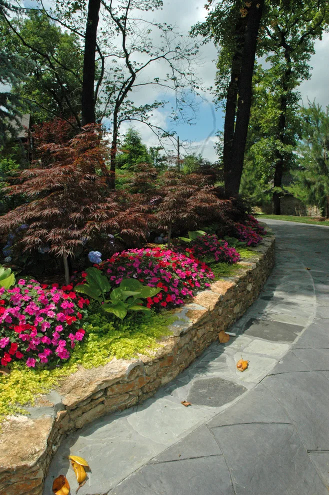 Tulsa Utica Square Property 1 by Kingdom Landscape - Photo 10