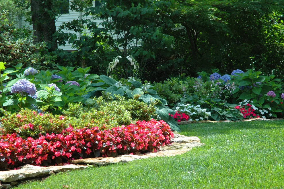 Tulsa Utica Square Property 1 by Kingdom Landscape - Photo 4