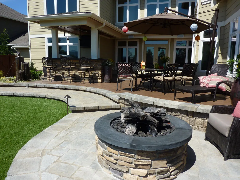 Sammamish Entertainment Platform by London Design Build - Photo 10