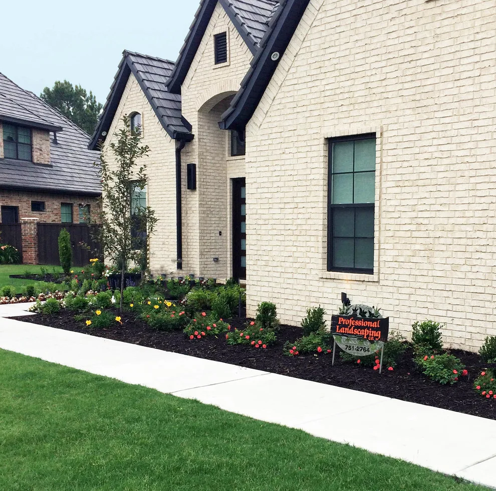 2015 Home Showcase Champion by Professional Landscaping Company - Photo 3