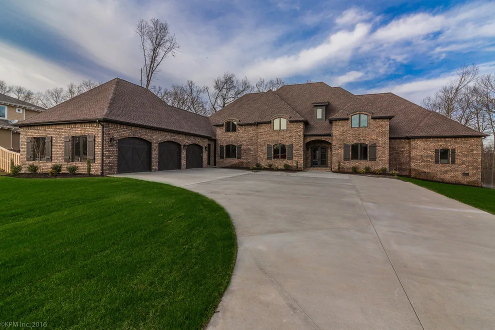 Oak Tree Residences, Centerton, AR by O.A.K. Homes - Photo 19