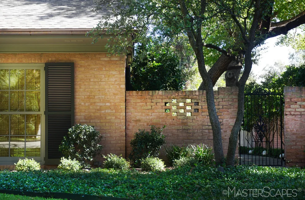 Outdoor Space Design: Gardens, Patios, and Pools by MasterScapes - Photo 6