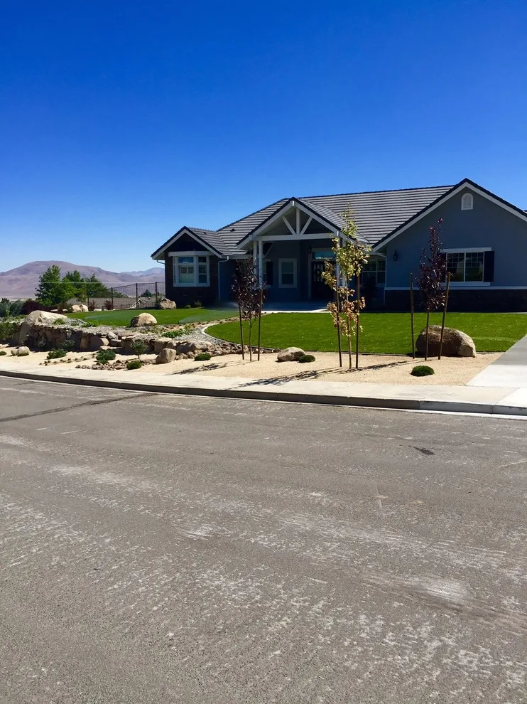 2 Crazy Gardeners Landscaping - Photo 13