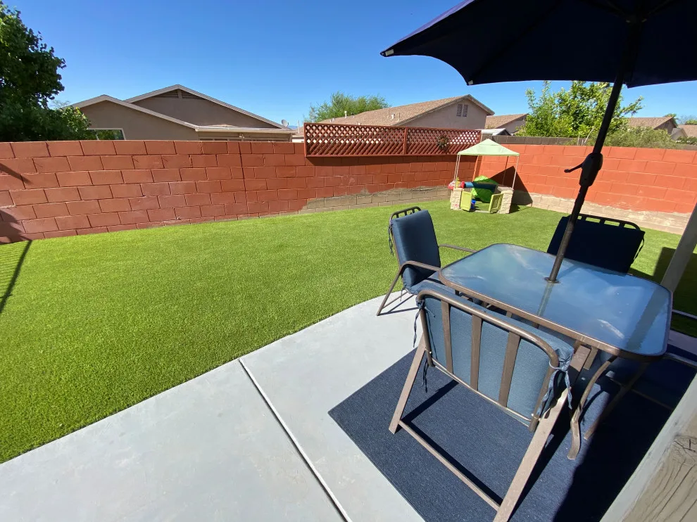 grass 98 by AZ Custom Landscaping - Photo 5