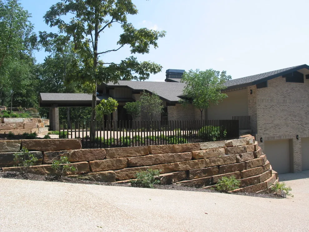 Beaver Lake Residence One by Professional Landscaping Company - Photo 5