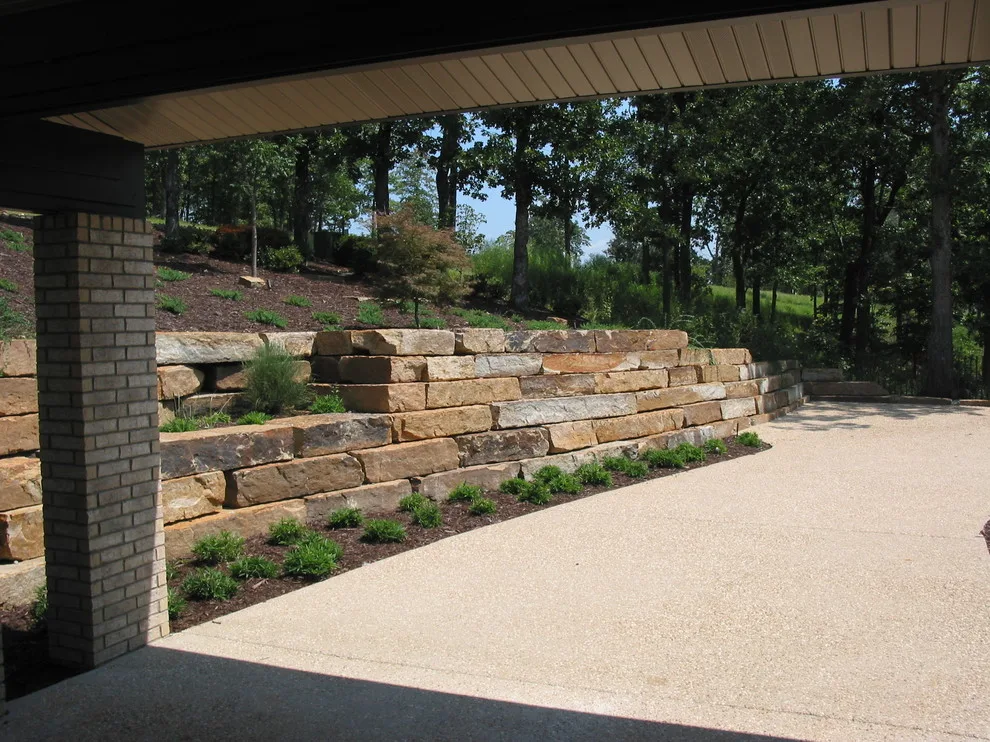 Beaver Lake Residence One by Professional Landscaping Company - Photo 3