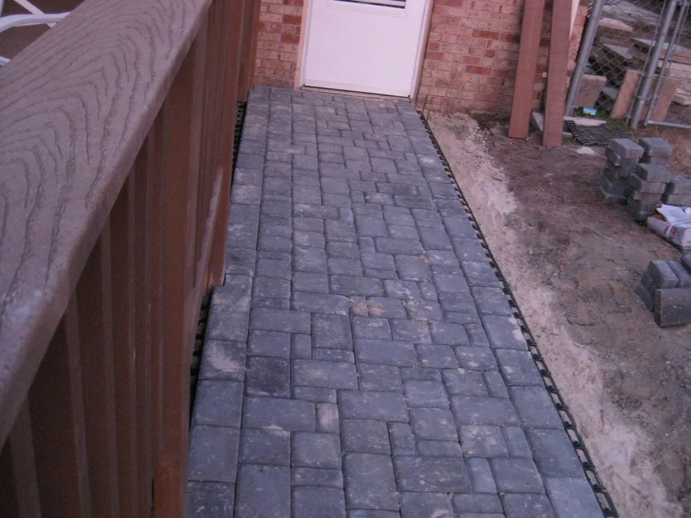 Earth Art Landscaping Inc. - Photo 9