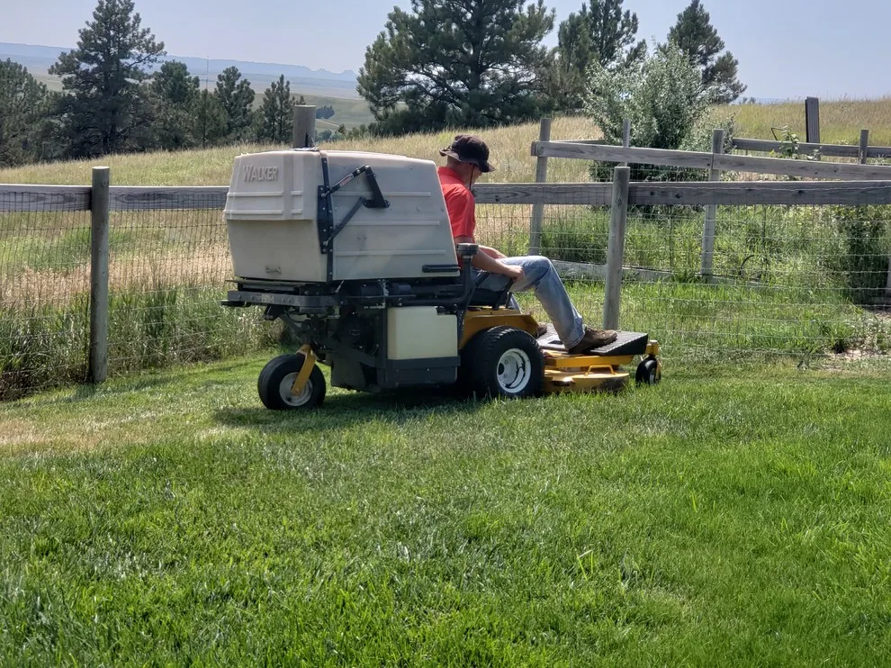 Chadron Lawn Care & Weed Spraying - Photo 11