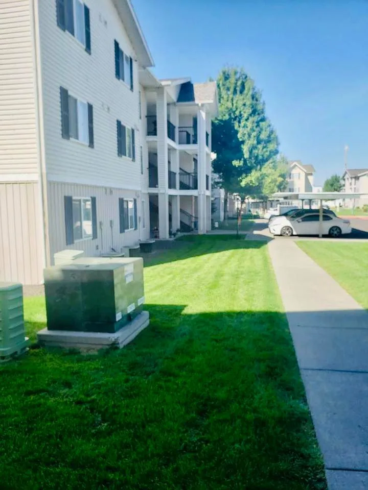 Commercial and Residential Lawn Care by Bonafide Landscaping - Photo 12