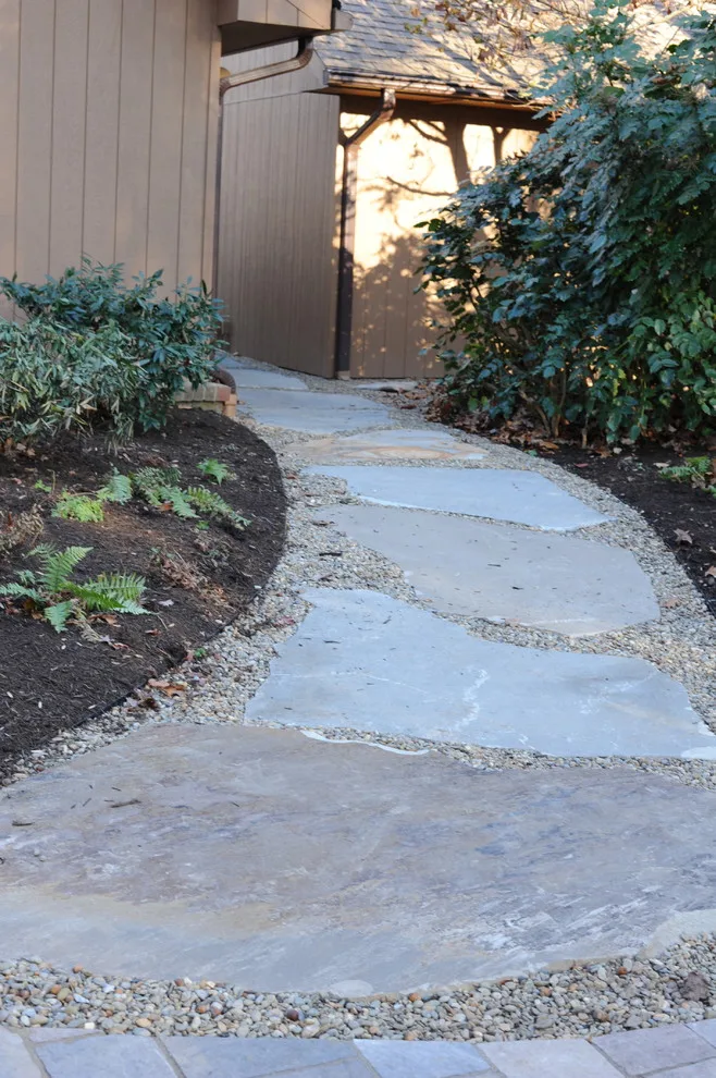 Tailored Landscape with Water Elements by Eclipse Land Management - Photo 4