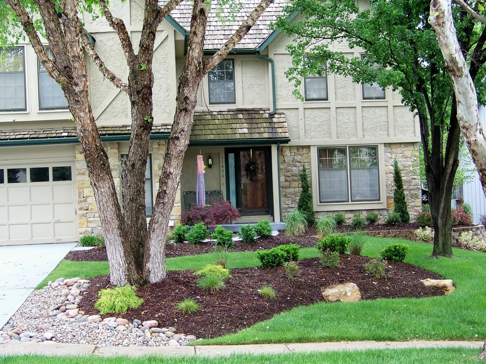 Green Lawn, Inc. - Photo 9