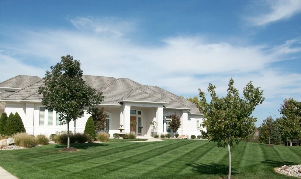 Green Lawn, Inc. - Photo 5