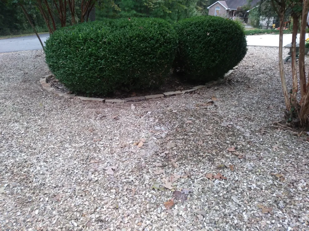 Stone Edge Trimming by 2 J's & Sons - Photo 2