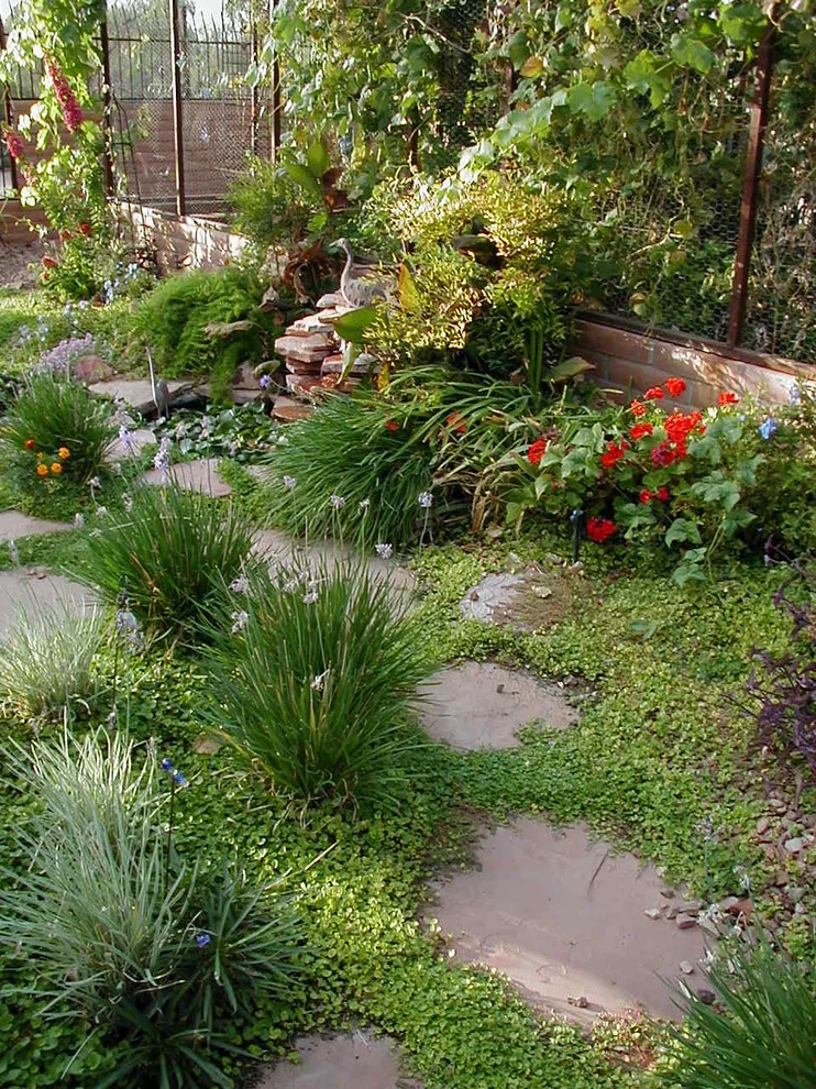 Fiora Home by ALA, Artistic Landscape Architecture - Photo 8