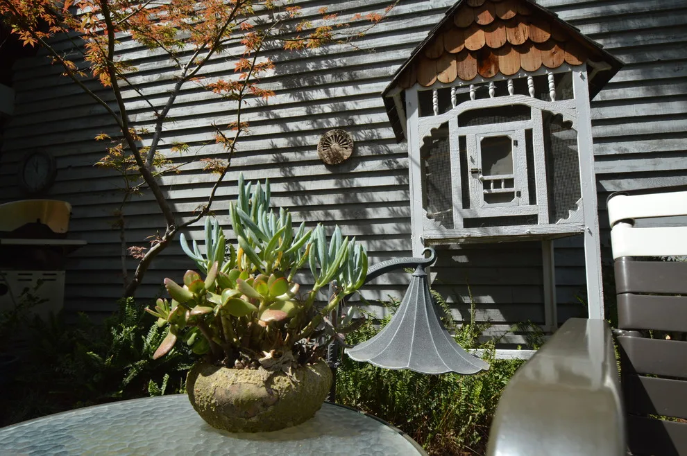 Hillside Property by Kaylor Landscape + Christmas Decor - Photo 2