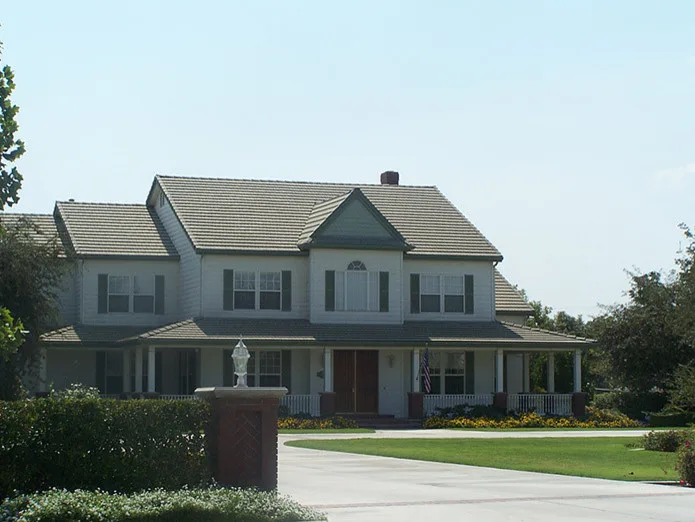 Elegant Homestead by Plant Systems Landscape - Photo 2
