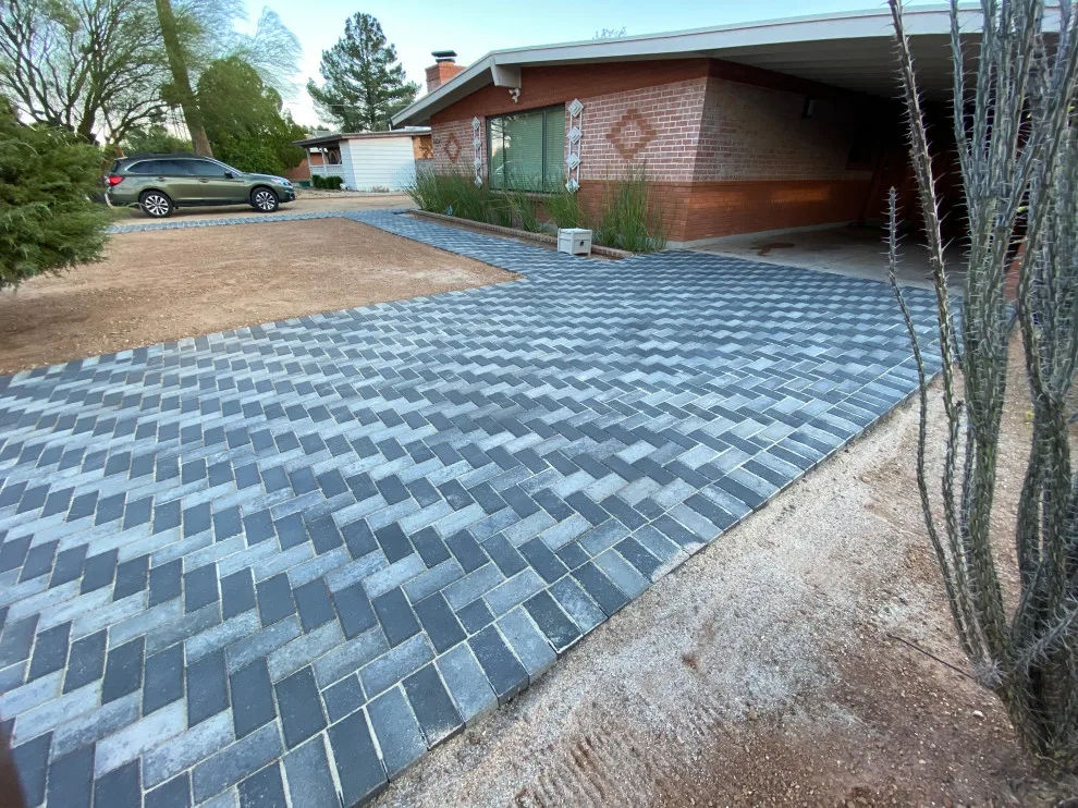 AZ Custom Landscaping - Photo 3