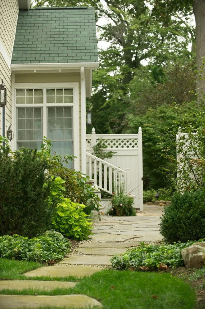 Landscaping with Hard Materials by Bruce Ewing - Photo 13