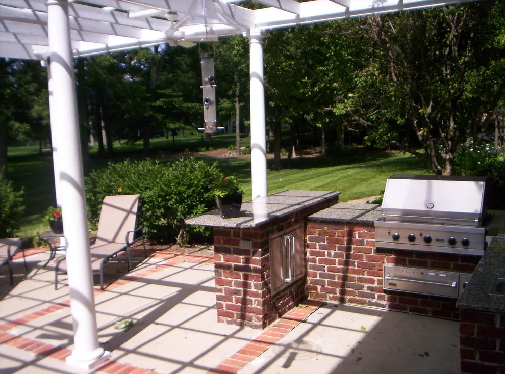 Landscaping with Hard Materials by Bruce Ewing - Photo 3
