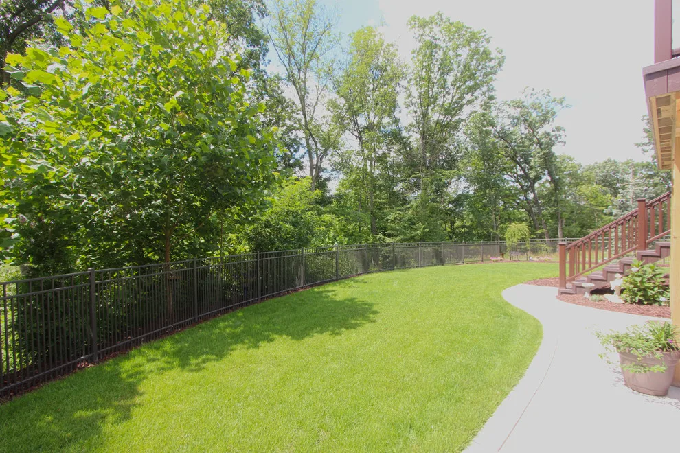 Fresh Turf by Naturescape Inc. - Photo 2
