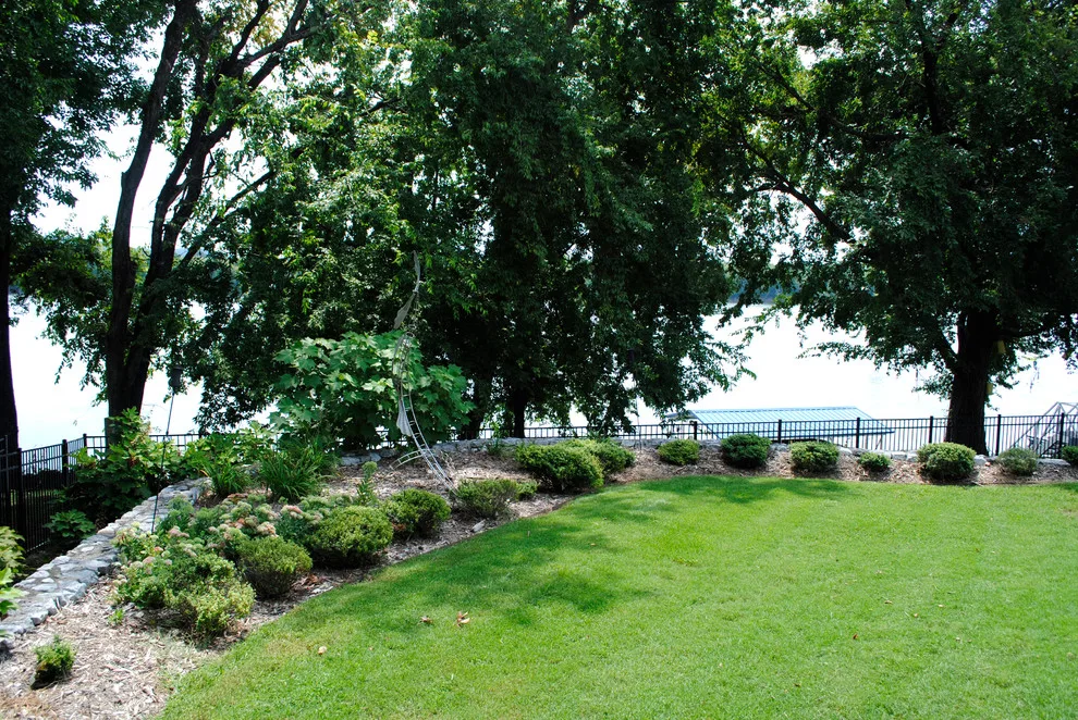Waterfront Home by Crider Landscaping - Photo 5