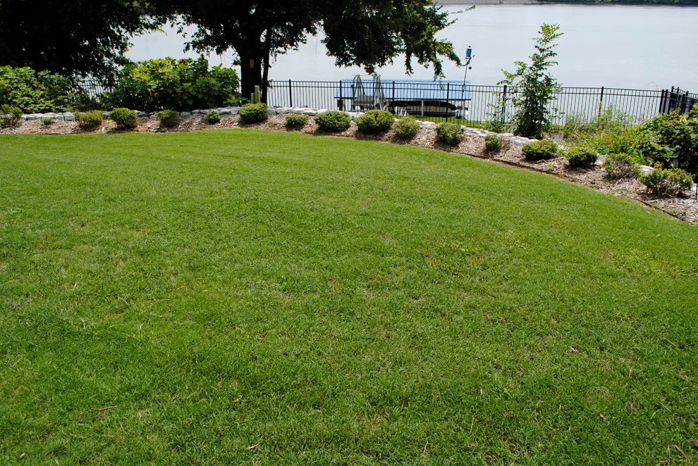 Waterfront Home by Crider Landscaping - Photo 10