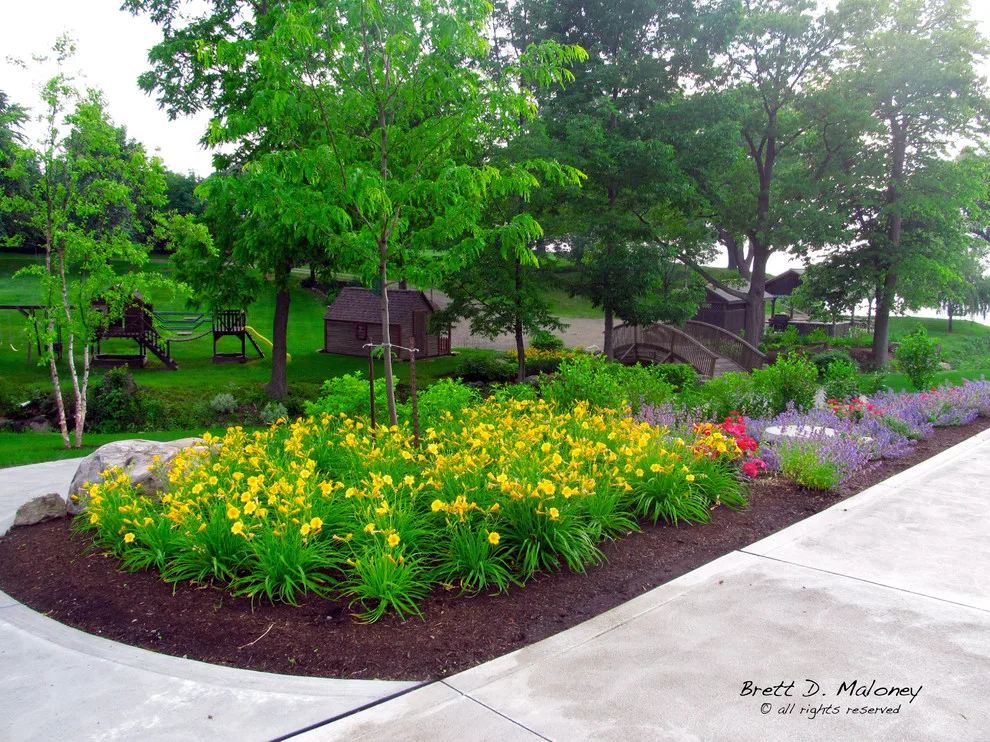 Lakeshore Viewpoint by Brett Maloney Landscapes, LLC - Photo 10