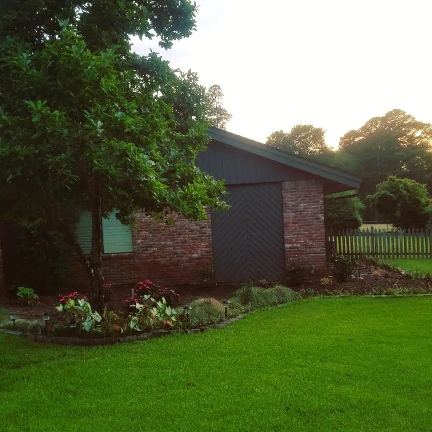 Marshall Lawn And Landscape - Photo 14