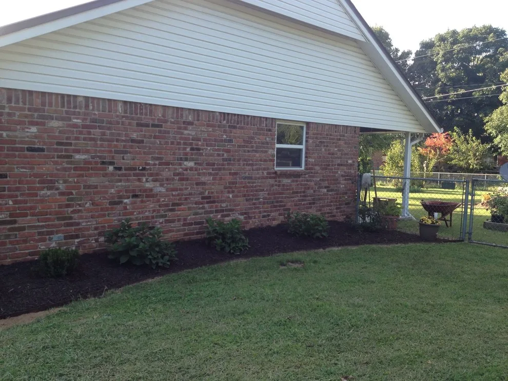 Bradford Yard Living + Landscaping - Photo 14