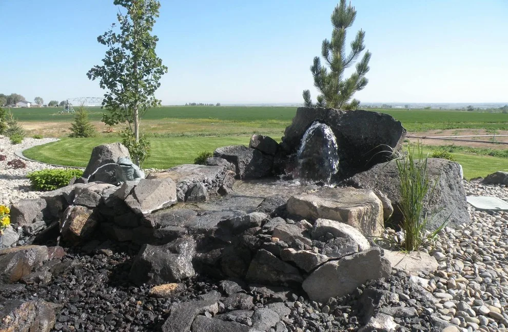 A Greener Season Landscaping - Photo 13