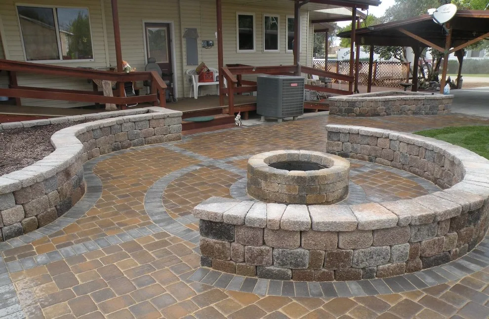 A Greener Season Landscaping - Photo 2