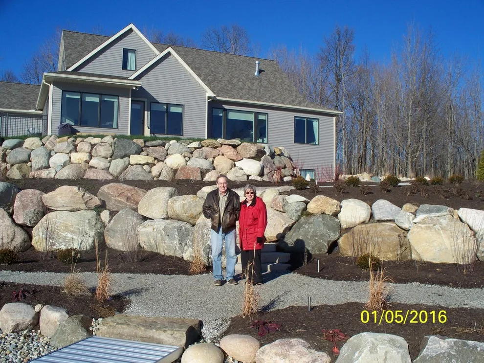 Lawnscape Lawn Maintenance - Photo 5