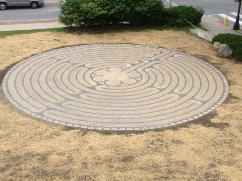 Garden Design by Lawnscape Lawn Maintenance - Photo 27