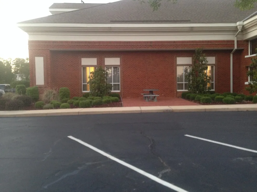 Michael E Jones Landscaping&Irrigation - Photo 14