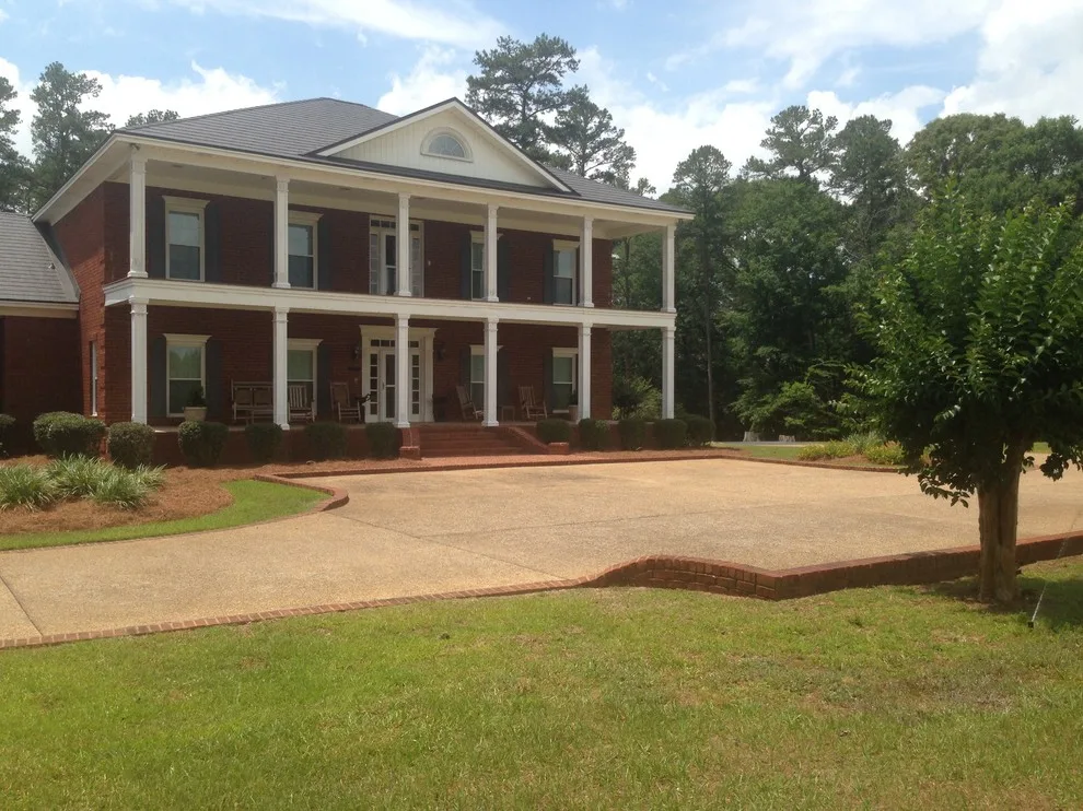 Michael E Jones Landscaping&Irrigation - Photo 9